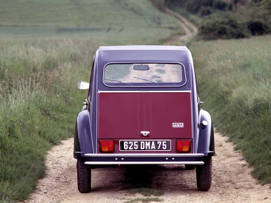  Citroen 2CV6 Charleston 1981 года  (фото 15 из 27)